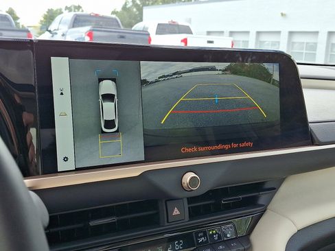 Certified 2025 Toyota Crown Limited w/ Advanced Technology Package image 20