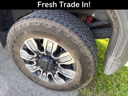 Used 2024 GMC Sierra 2500 Denali w/ Denali Reserve Package AWD/4WD image 6