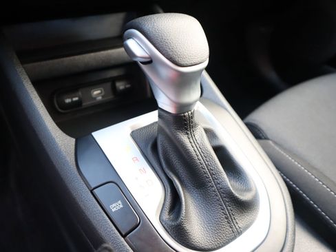 Used 2023 Kia Forte LXS image 37