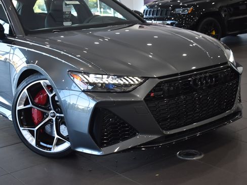 New 2026 Audi RS 6 performance image 2