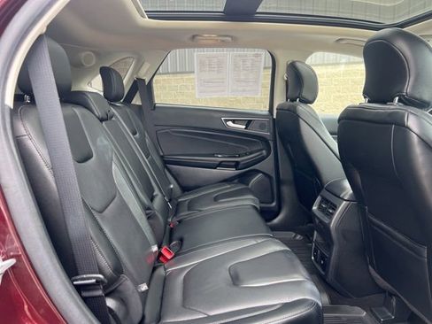 Used 2019 Ford Edge Titanium w/ Equipment Group 301A AWD/4WD image 13