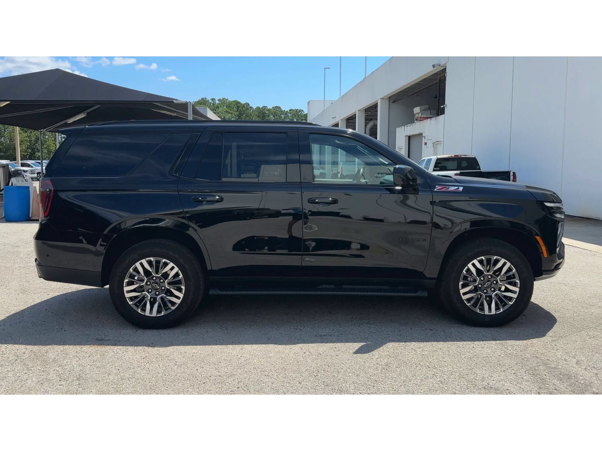Certified 2025 Chevrolet Tahoe Z71 AWD/4WD image 9