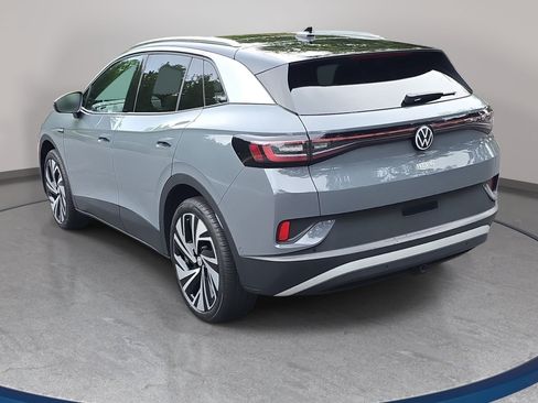 Certified 2025 Volkswagen ID.4 Pro S Plus AWD/4WD image 7