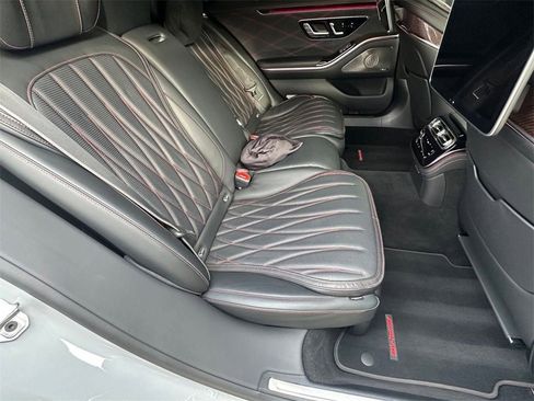 Used 2024 Mercedes-Benz S 63 AMG S image 30