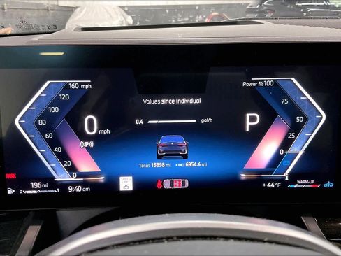 Used 2024 BMW 530i w/ Premium Package image 22