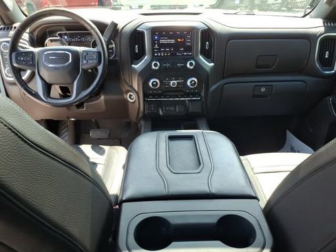 Used 2022 GMC Sierra 3500 Denali w/ Denali Ultimate Package AWD/4WD image 11
