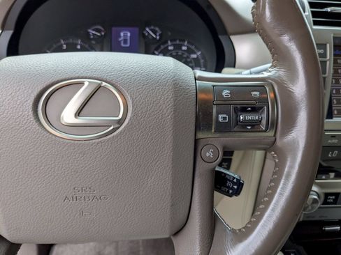 Used 2016 Lexus GX 460 w/ Premium Package AWD/4WD image 19