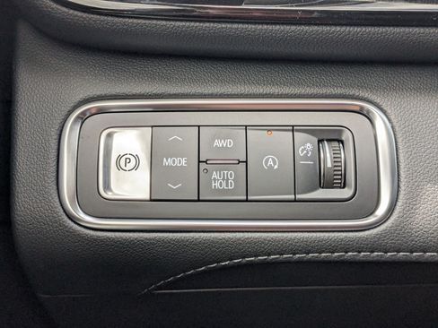 New 2026 Buick Enclave Sport Touring w/ Power Package AWD/4WD image 15