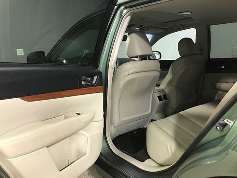Used 2013 Subaru Outback 2.5i Limited AWD/4WD image 18