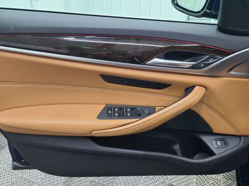 Used 2019 BMW 530i xDrive 530i xDrive Sedan 4D w/ Convenience Package image 22