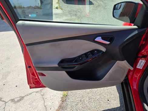 Used 2014 Ford Focus Electric Hatchback FWD image 20