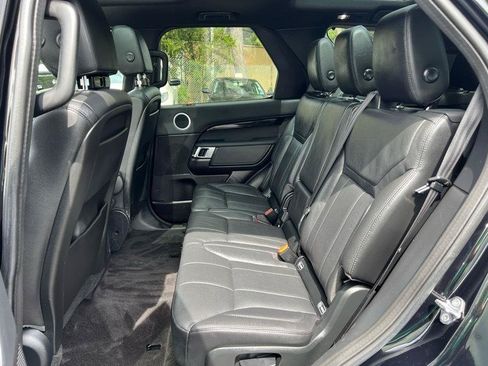 Used 2018 Land Rover Discovery SE AWD/4WD image 7