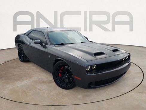 Used 2023 Dodge Challenger SRT Hellcat w/ Driver Convenience Group RWD image 4