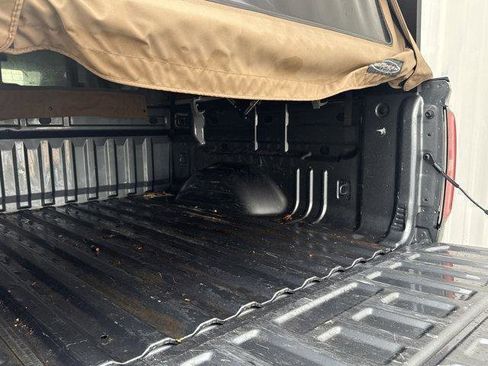 Used 2022 Chevrolet Colorado LT w/ Luxury Package image 9