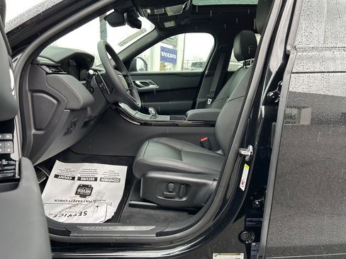 New 2026 Land Rover Range Rover Velar Dynamic SE image 4