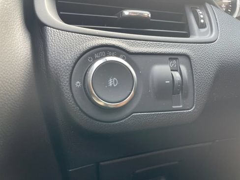 Used 2019 Buick Envision Premium AWD/4WD image 24