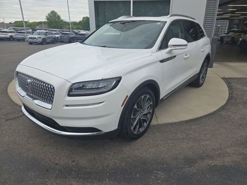 Used 2023 Lincoln Nautilus Reserve w/ Class II Trailer Tow Package AWD/4WD image 9