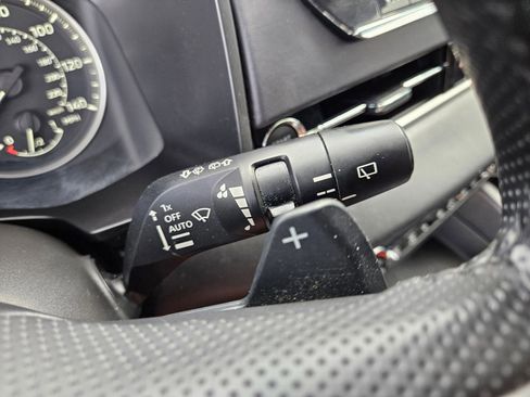 Used 2024 Mitsubishi Outlander SE AWD/4WD image 15