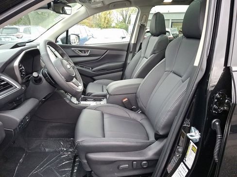 New 2025 Subaru Ascent Limited image 13