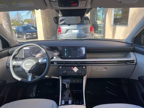 New 2026 Hyundai Tucson SE image 21