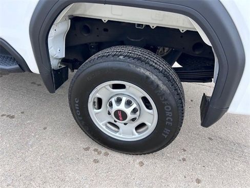 Certified 2025 GMC Sierra 2500 Pro image 6