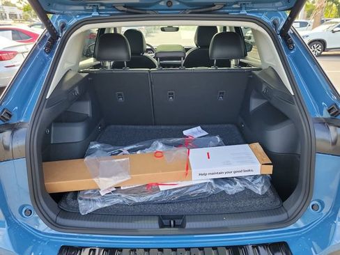 New 2026 Volkswagen Tiguan SE FWD image 7