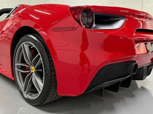 Used 2019 Ferrari 488 Spider RWD image 26