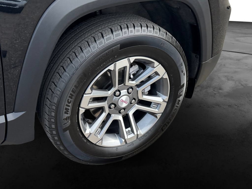 Used 2026 GMC Terrain Elevation w/ Technology Package II AWD/4WD image 12