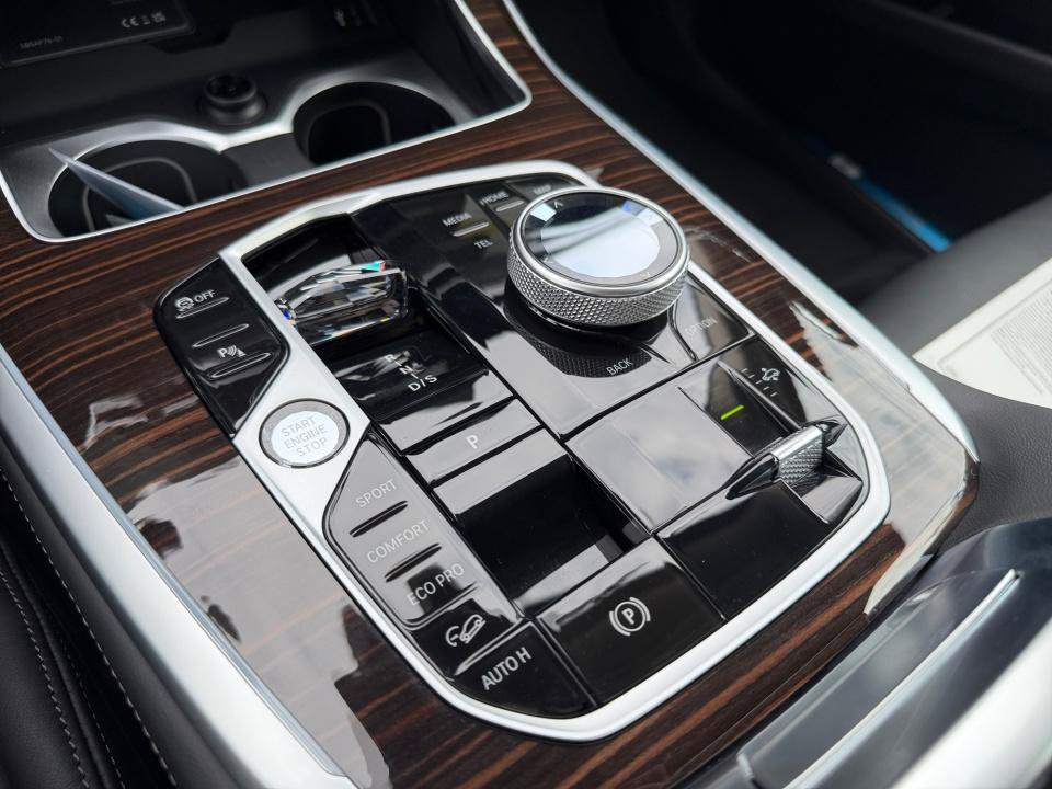 New 2027 BMW X7 xDrive40i w/ Executive Package AWD/4WD image 20