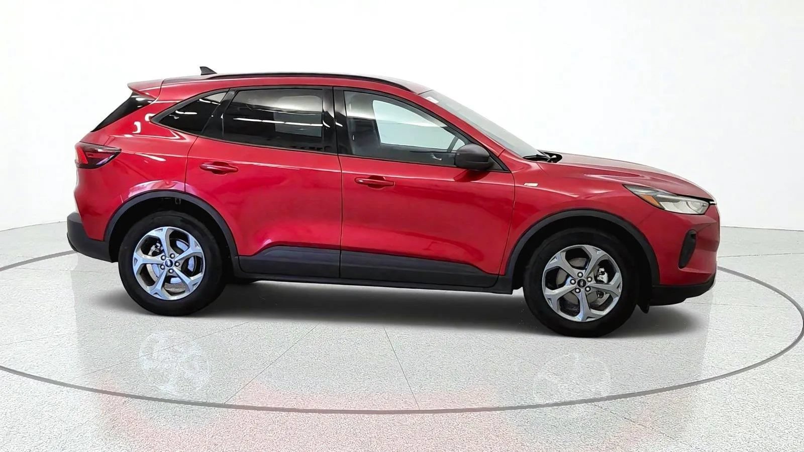 Used 2025 Ford Escape ST-Line FWD image 10