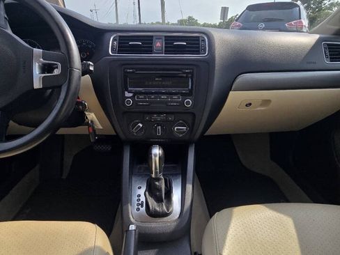 Used 2014 Volkswagen Jetta TDI FWD image 9
