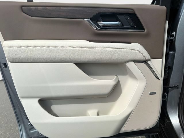 New 2026 GMC Yukon Denali w/ Denali Reserve Package AWD/4WD image 11