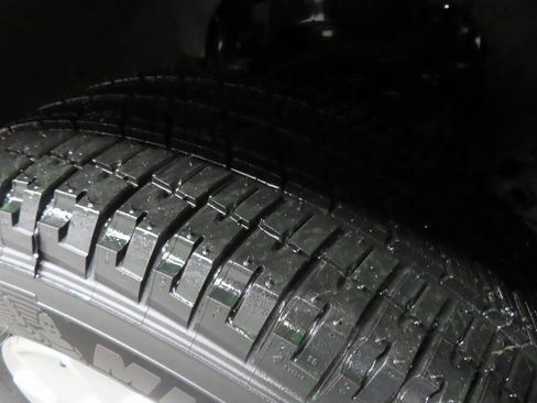 Used 2023 Ford F150 XLT image 7