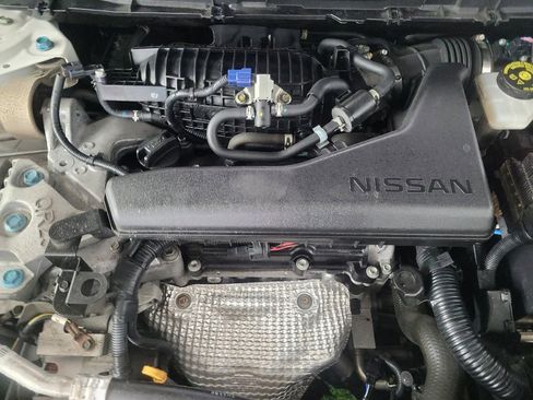 Used 2020 Nissan Rogue SV FWD image 30