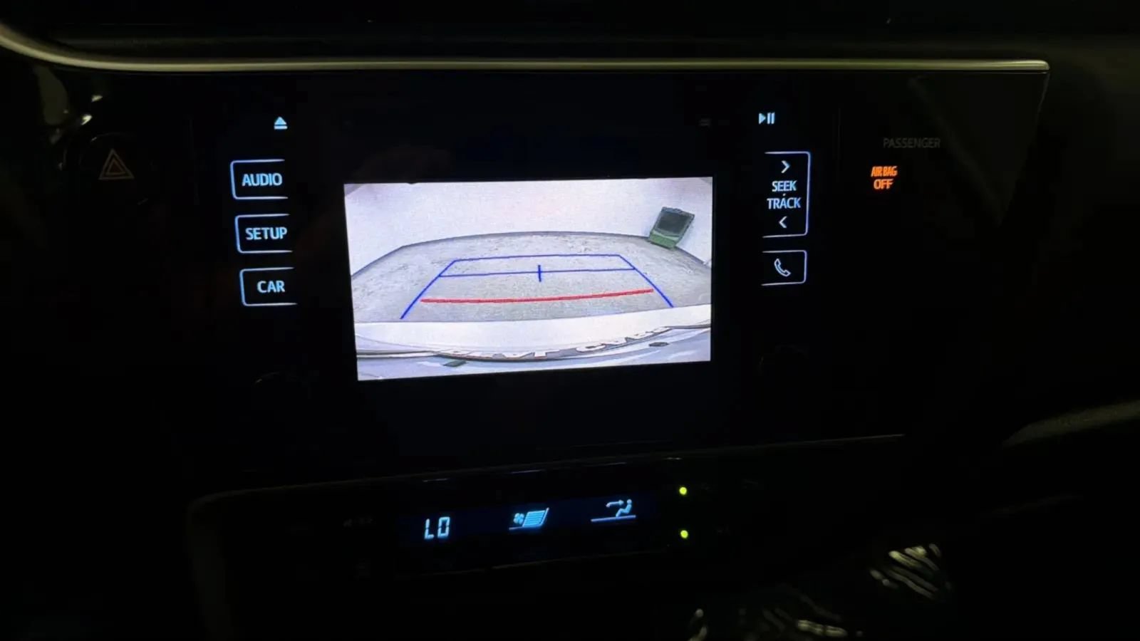 Used 2017 Toyota Corolla LE w/ Carpet Mat Package (TMS) FWD image 14