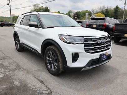 Certified 2025 Ford Explorer Active w/ Active Comfort Package