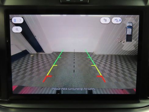 Used 2025 Ford F250 Platinum image 16