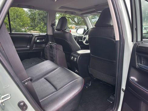Used 2023 Toyota 4Runner TRD Off-Road Premium w/ Off Road Premium Plus Package AWD/4WD image 19