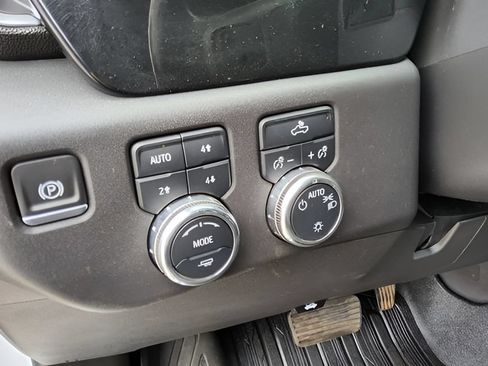 Used 2023 GMC Sierra 1500 SLE AWD/4WD image 20
