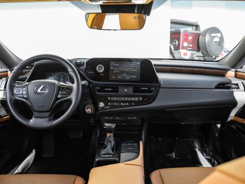 Used 2022 Lexus ES 350 w/ Premium Package image 14