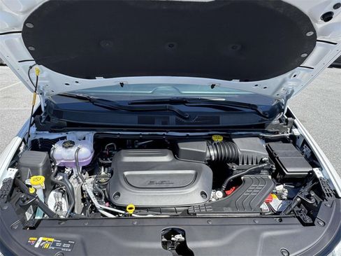 New 2026 Chrysler Pacifica Select image 12