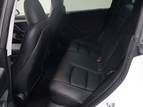 Used 2023 Tesla Model 3 Standard Range image 28