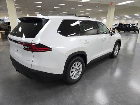 New 2026 Toyota Grand Highlander AWD image 4