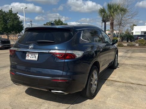 Used 2024 Buick Enclave Essence w/ Experience Buick Package image 5