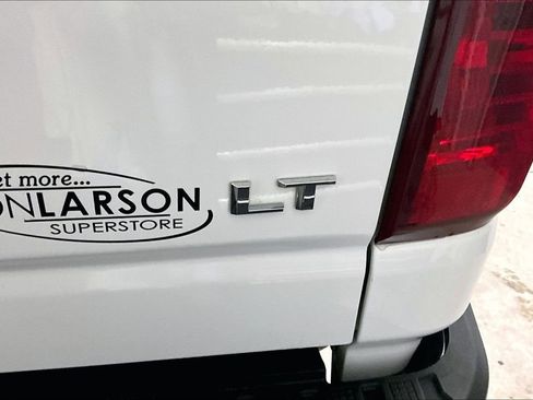 Used 2022 Chevrolet Silverado 2500 LT w/ Convenience Package image 26