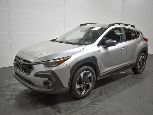 Used 2024 Subaru Crosstrek 2.5i Limited image 3