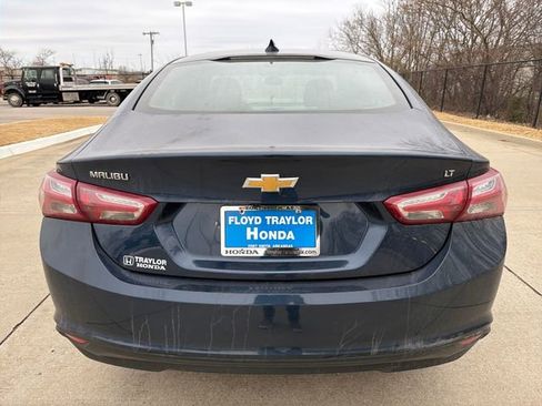 Used 2022 Chevrolet Malibu LT image 4