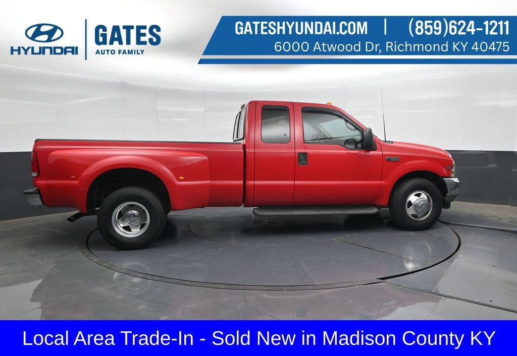 Used 2001 Ford F350 Lariat RWD image 3
