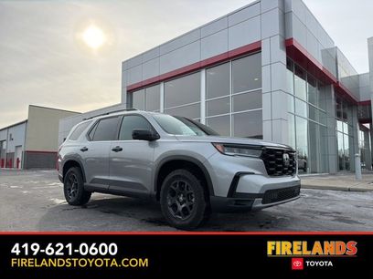 Used 2025 Honda Pilot TrailSport