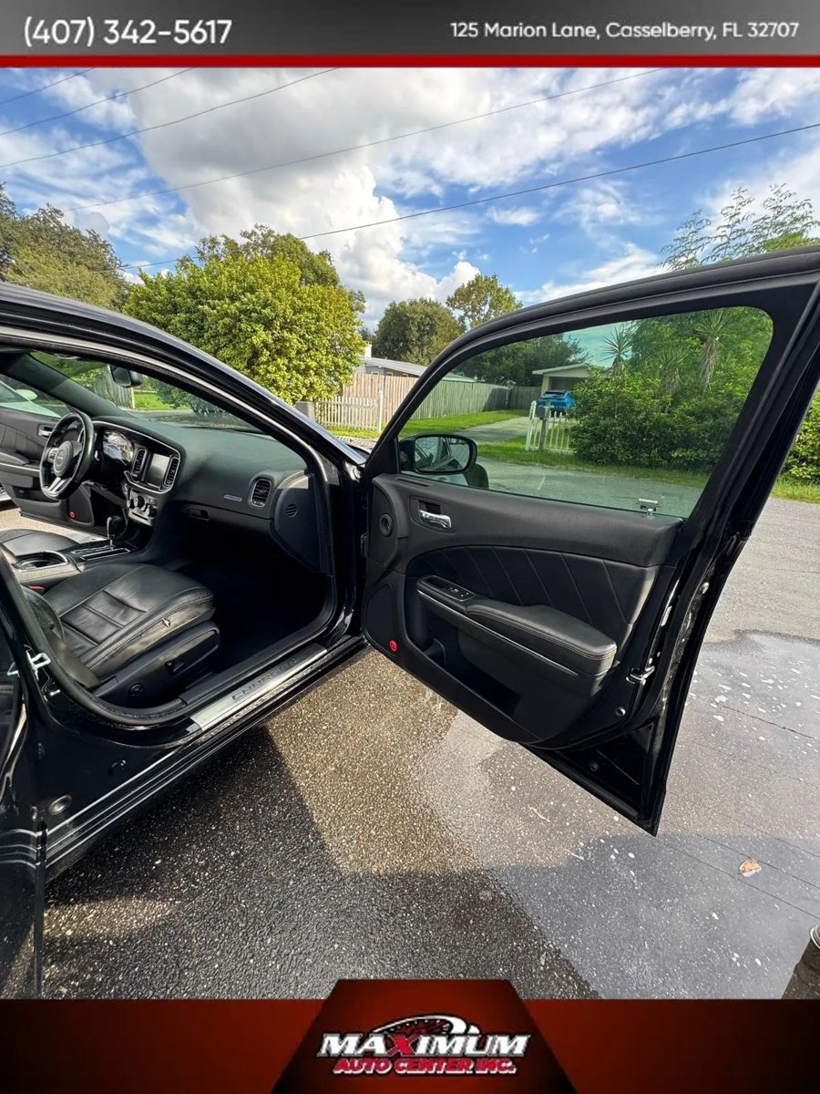 Used 2014 Dodge Charger R/T RWD image 10